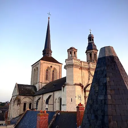 La Taniere Du Sorcier Apartment Saumur Exterior photo